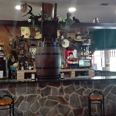 Montearagon Hostal La Aldaba酒店 外观 照片