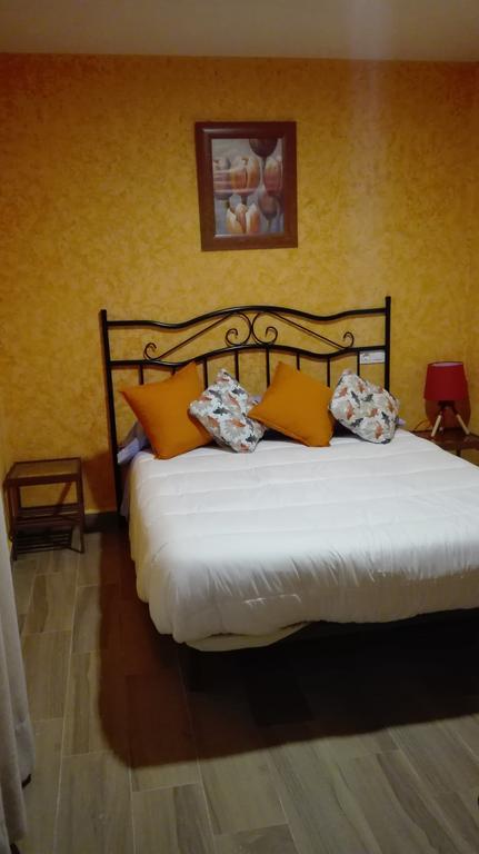 Montearagon Hostal La Aldaba酒店 外观 照片