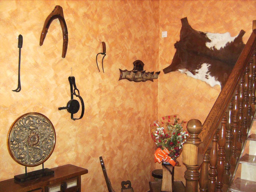 Montearagon Hostal La Aldaba酒店 外观 照片