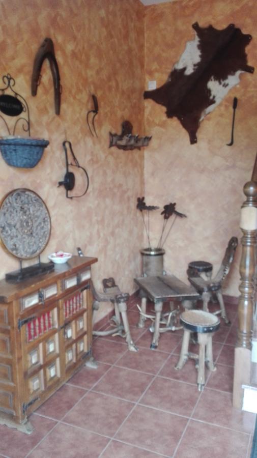 Montearagon Hostal La Aldaba酒店 外观 照片